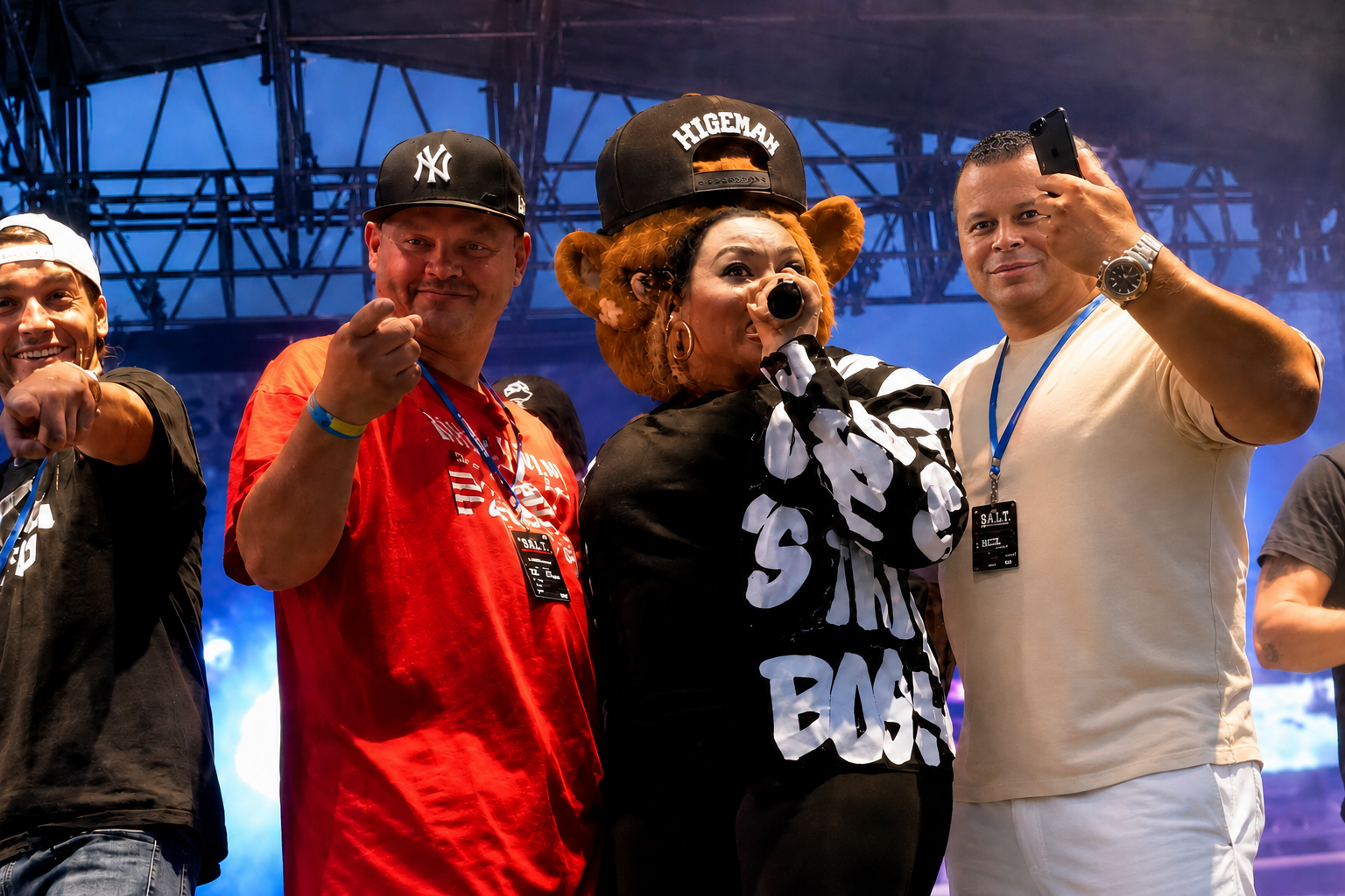 D.Scott, DJ Slugga, Salt n Pepa & DJ Debonair on stage while they performed their hit song Whatta Man